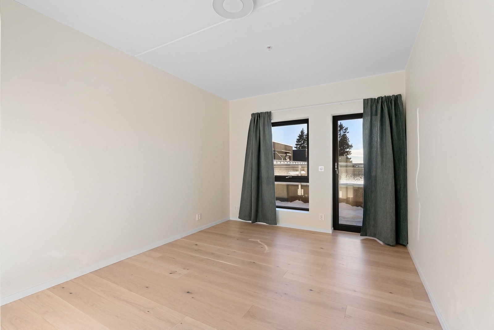 Soverom 3 med utgang til terrasse Galleribilde