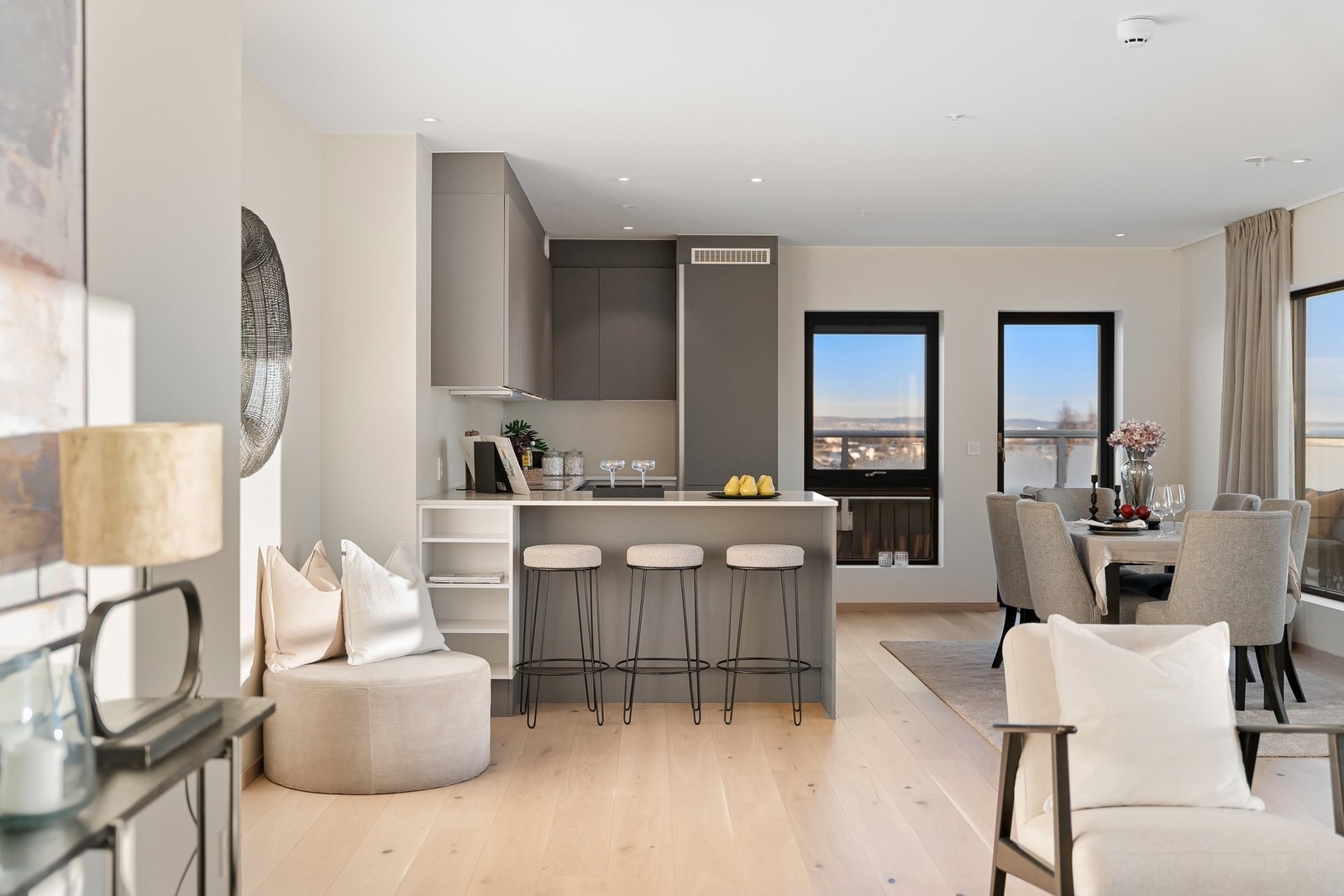 1-stavs parkettgulv i alle rom utenom baderommene Galleribilde