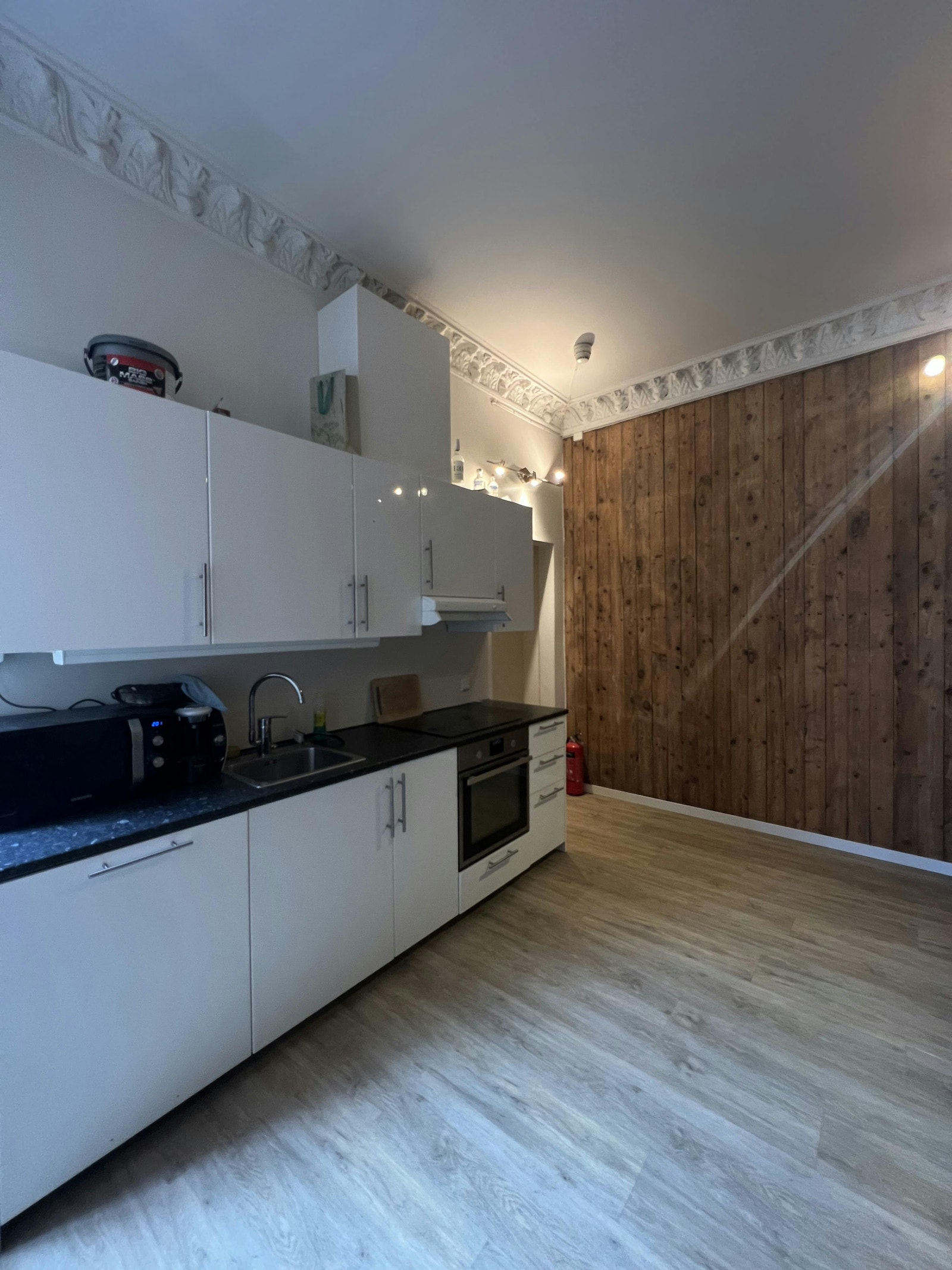 Stue med åpen kjøkken Galleribilde