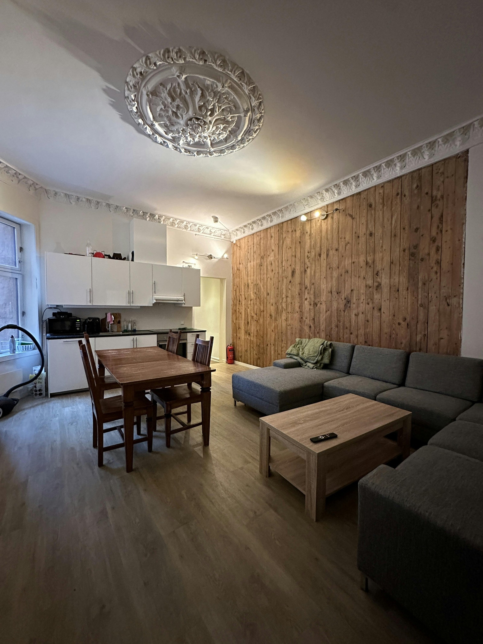 Stue med åpen kjøkken Galleribilde