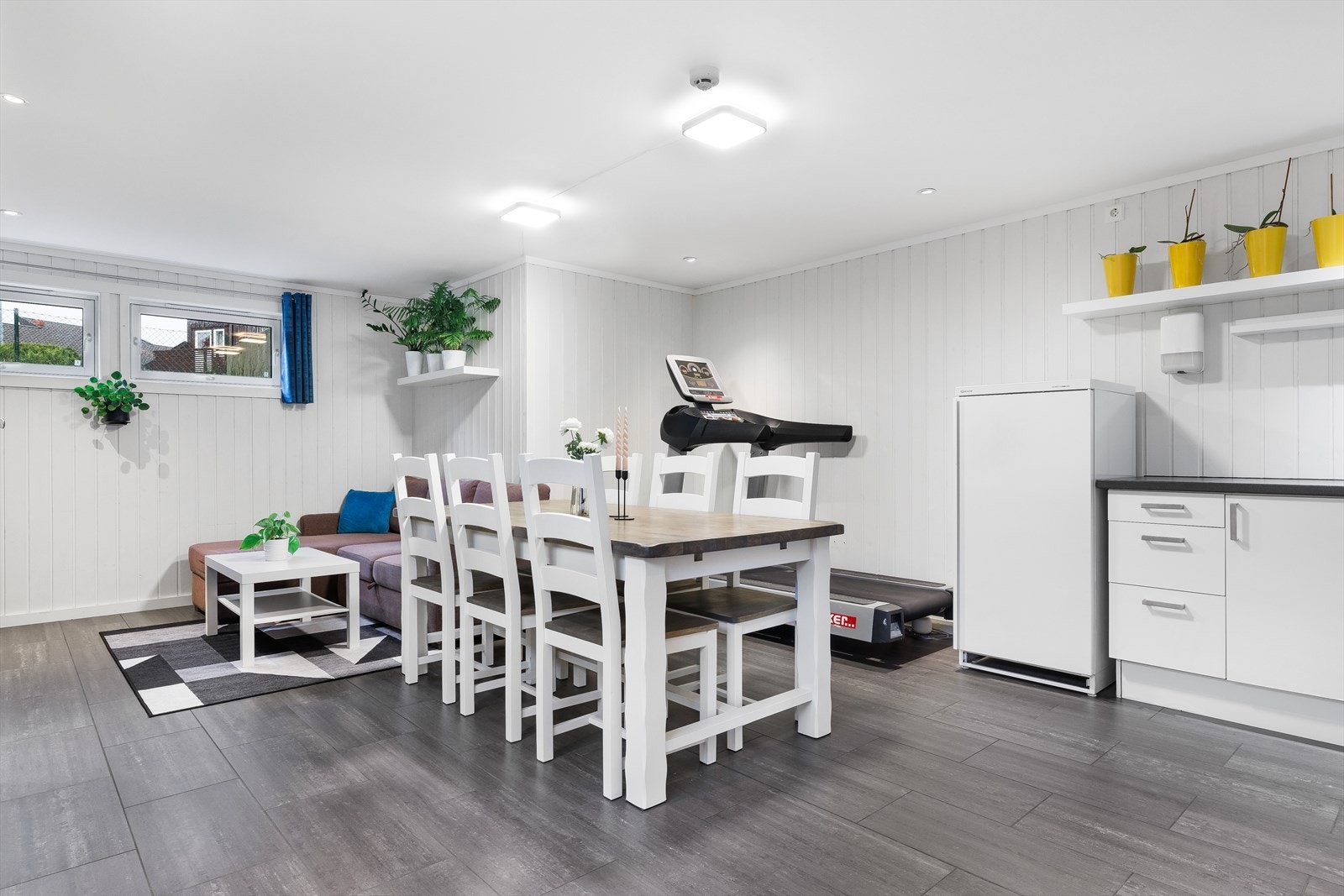 Kjellerstue med kjøkken Galleribilde