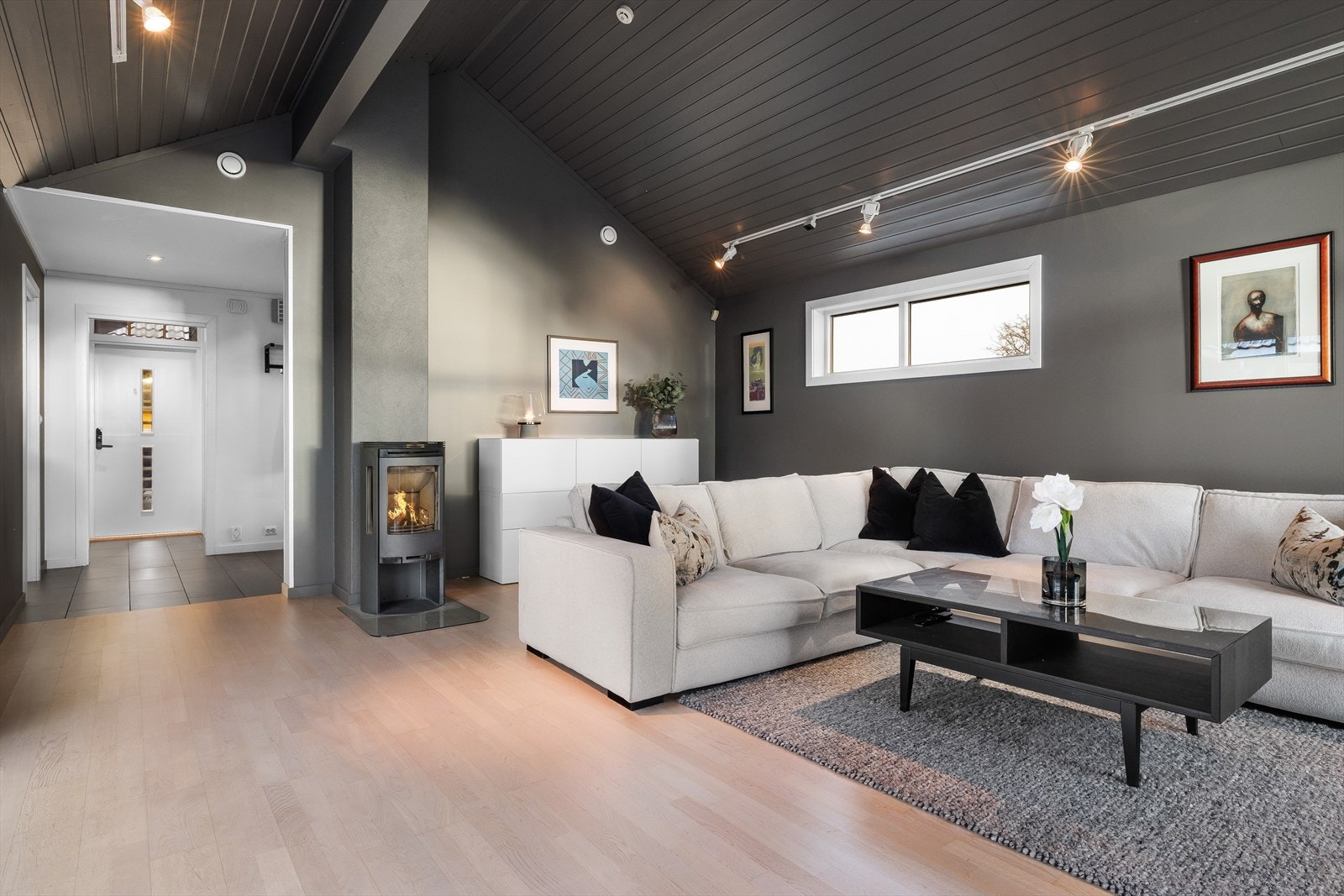 Vedovnen gir et godt inneklima på vinterkveldene Galleribilde