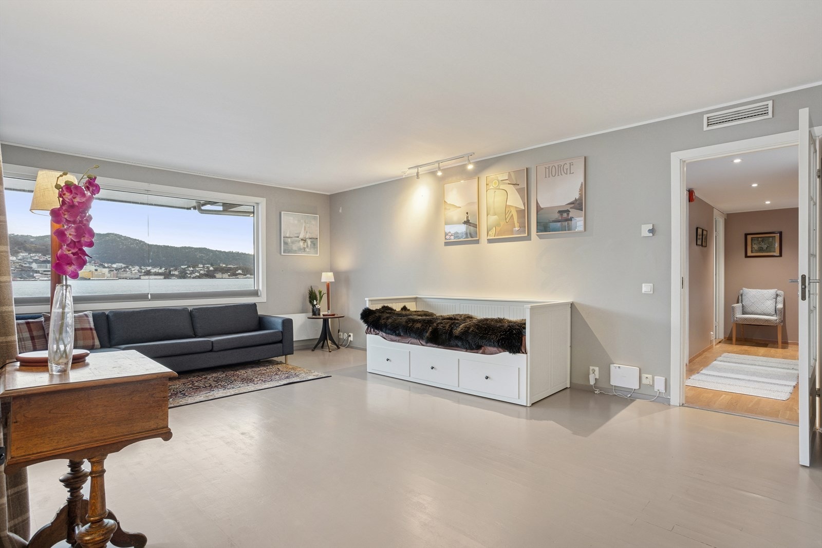 Her er det plass til møblering i ulike soner. Galleribilde