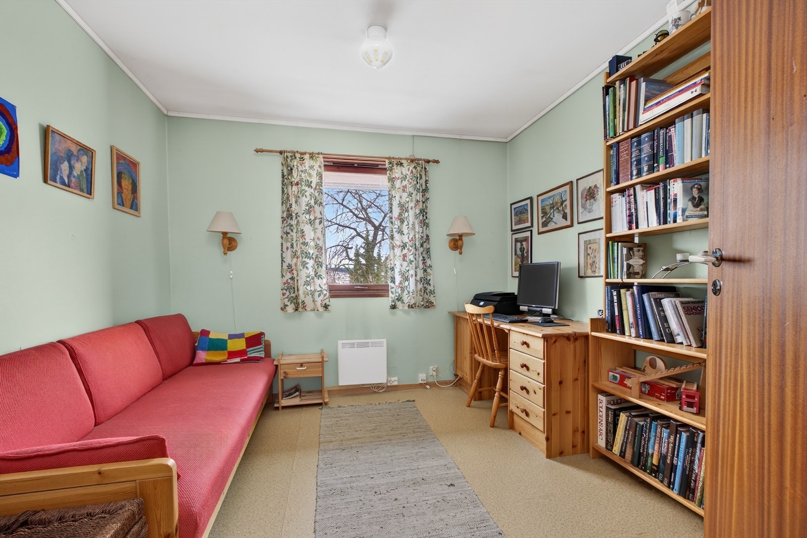 Soverom nr. 2 er også av god størrelse på hele 9,5kvm Galleribilde