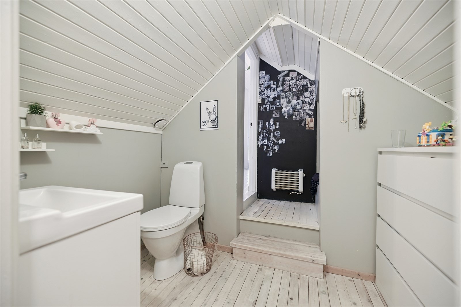 Toalettrom 2. etg. Galleribilde