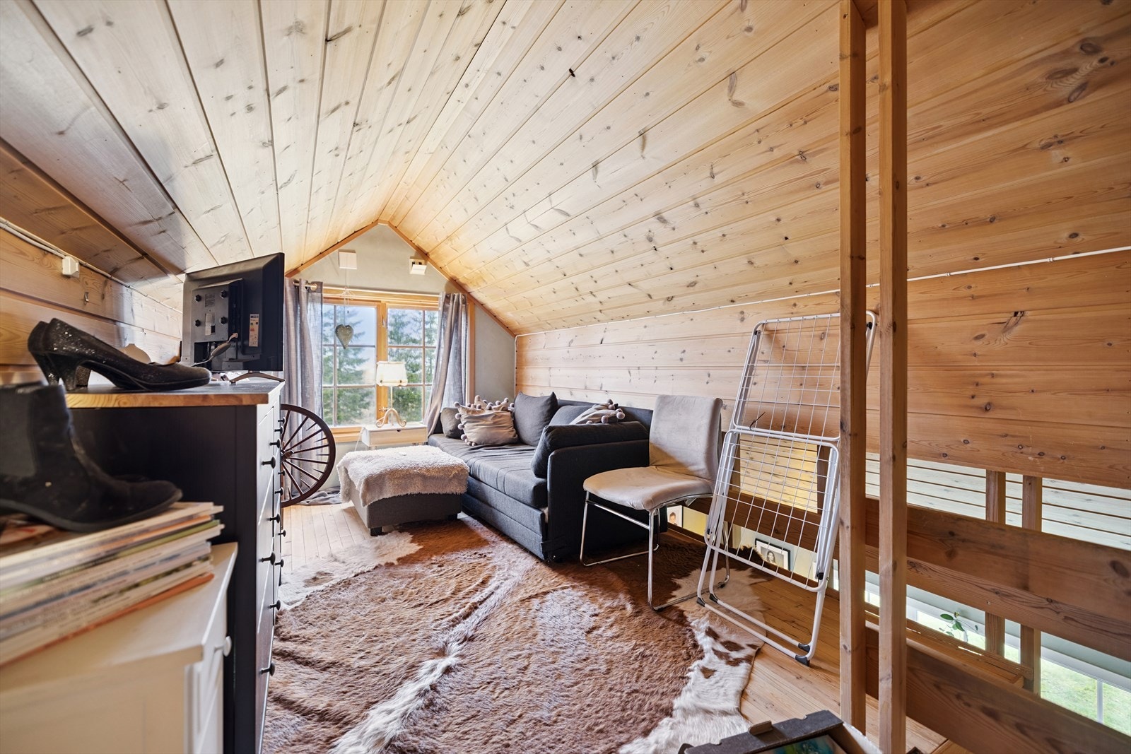 Hems over stue Galleribilde