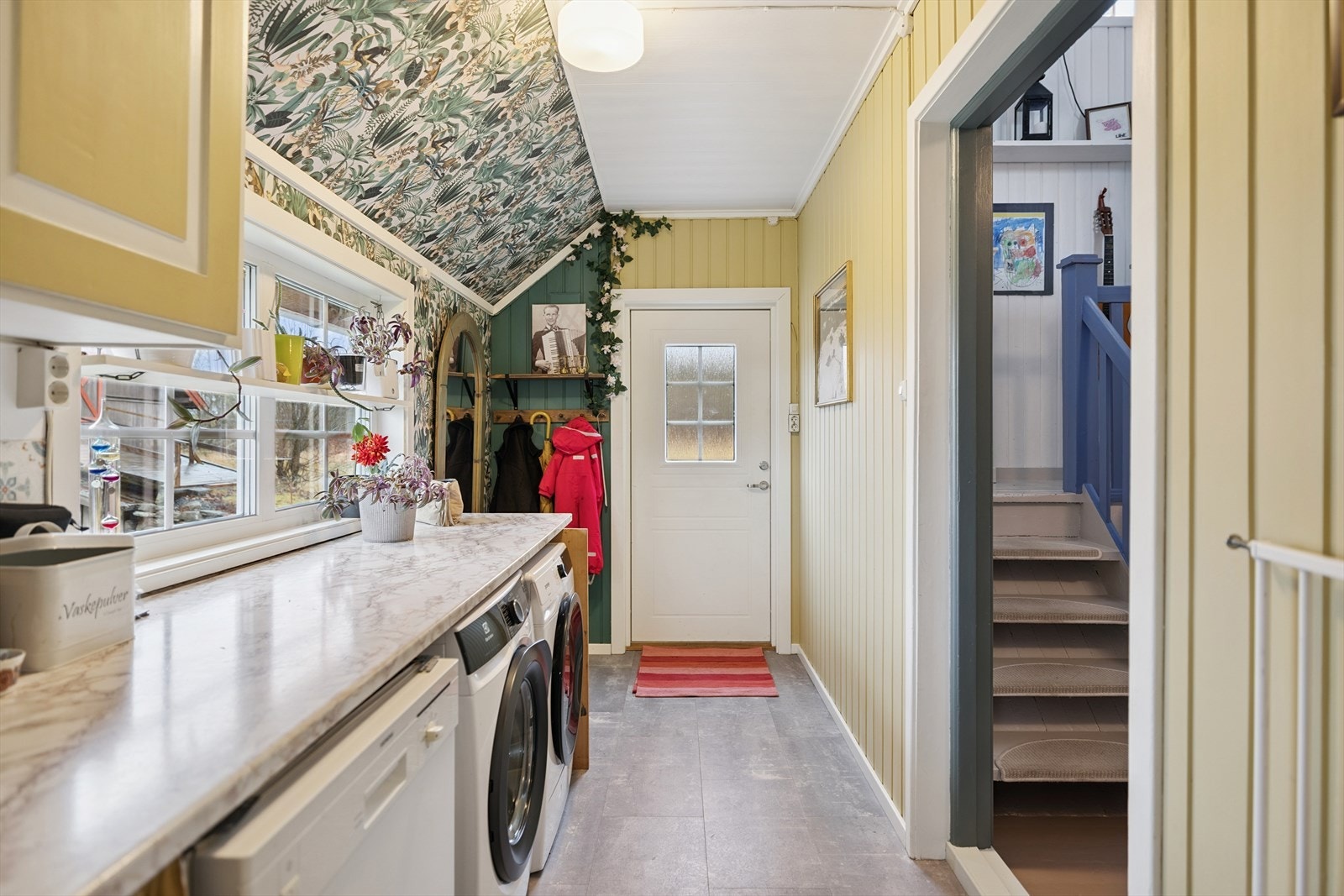 Entré/vaskerom Galleribilde