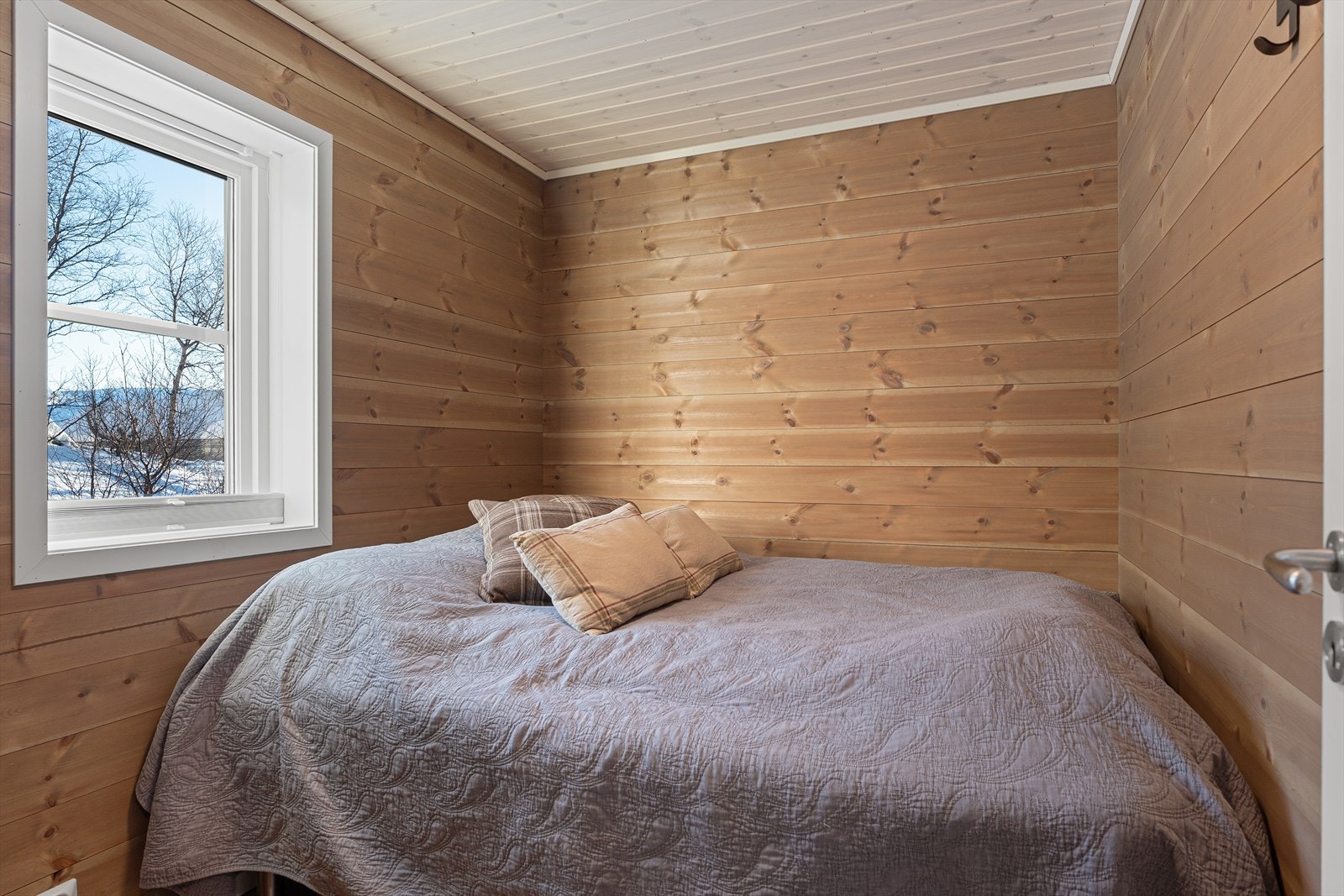 Soverom nr. 3 i hovedetasje. Galleribilde