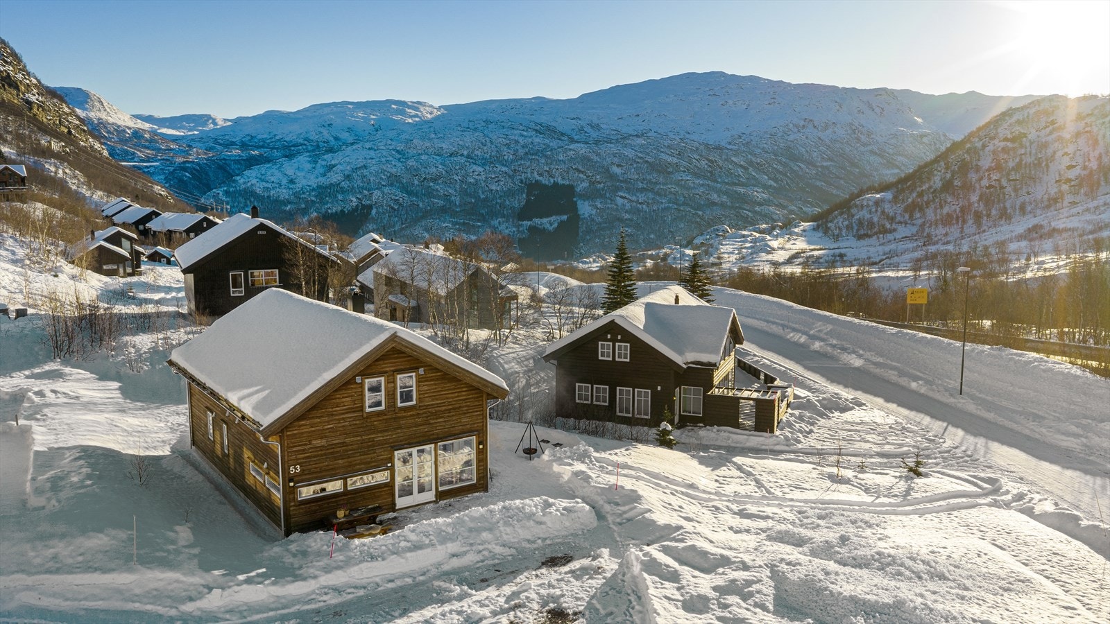 Hytten ble oppført i 2018 med 2 praktiske etasjer. Galleribilde