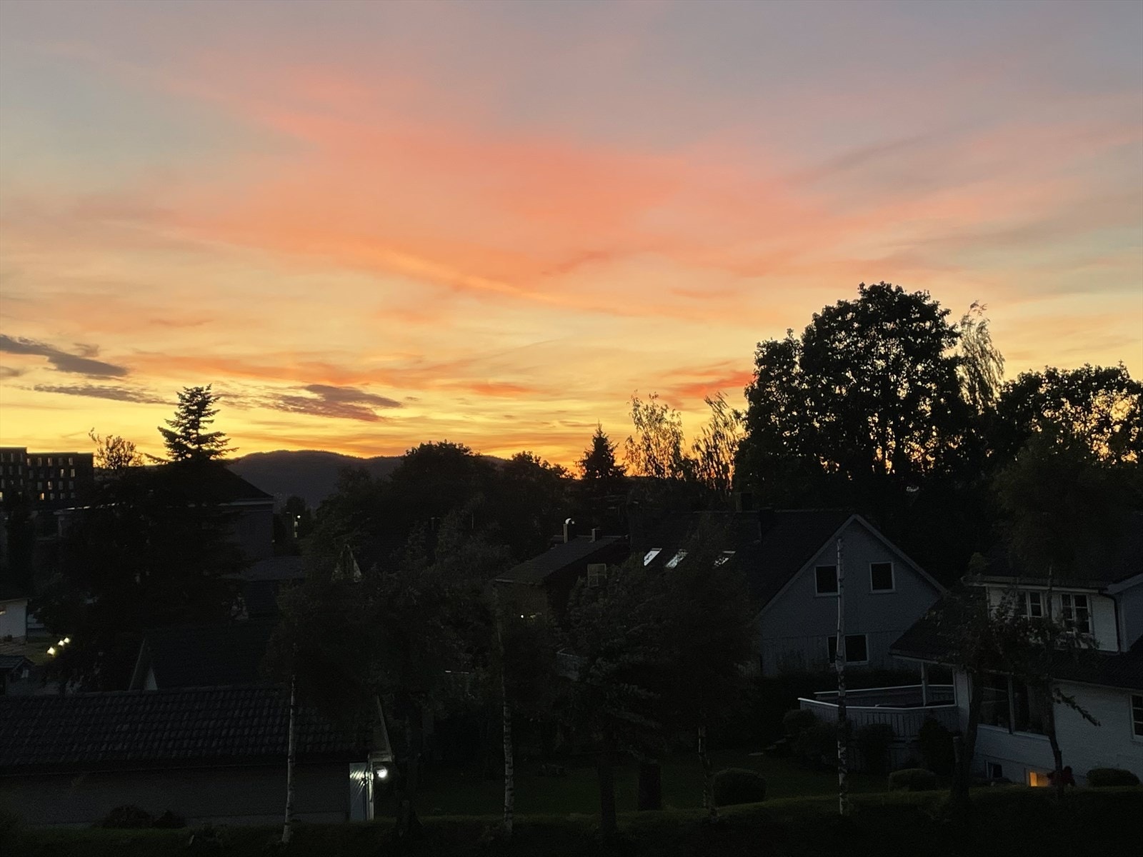 Privat foto: Solnedgangen fra verandaen Galleribilde