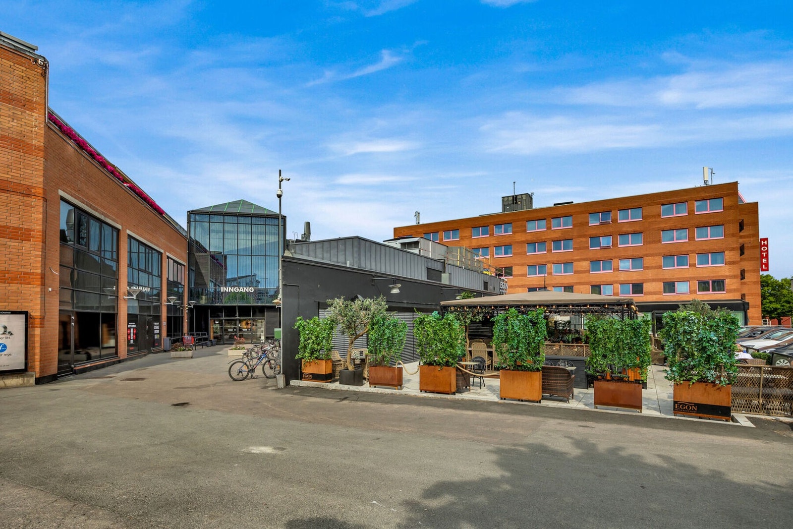 Kort gange til Triaden (Lørenskog storsenter). Galleribilde