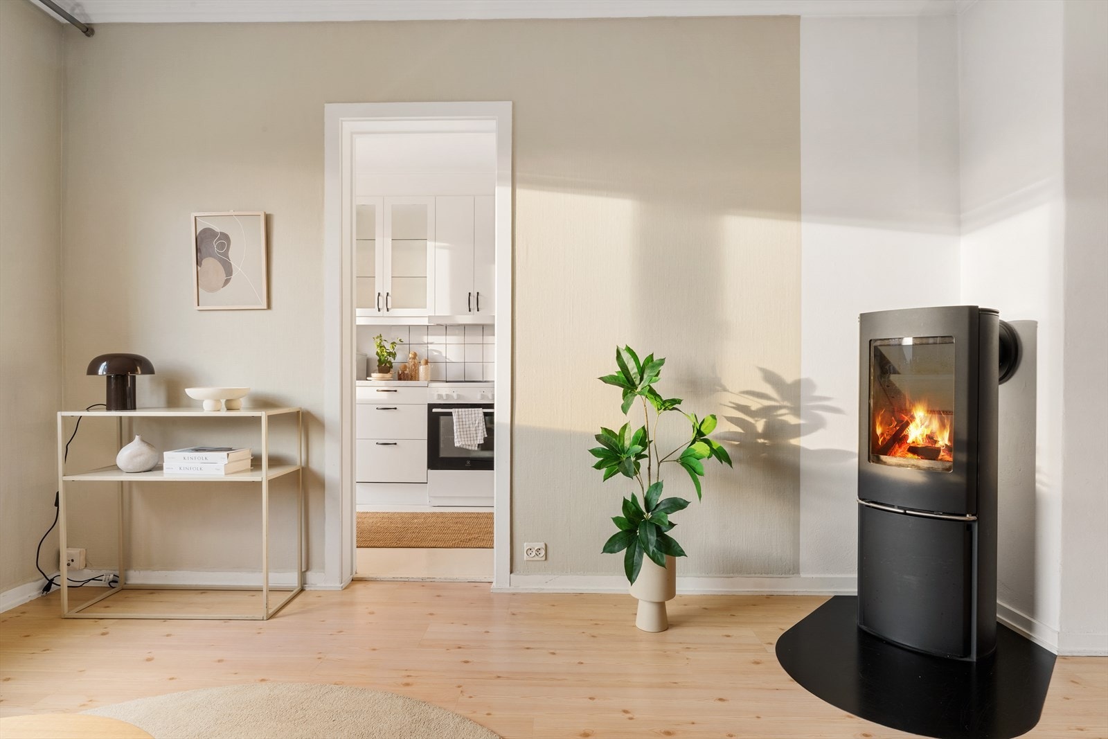 - Flott peis som gir ekstra stemning og varme under kaldere dager - Galleribilde