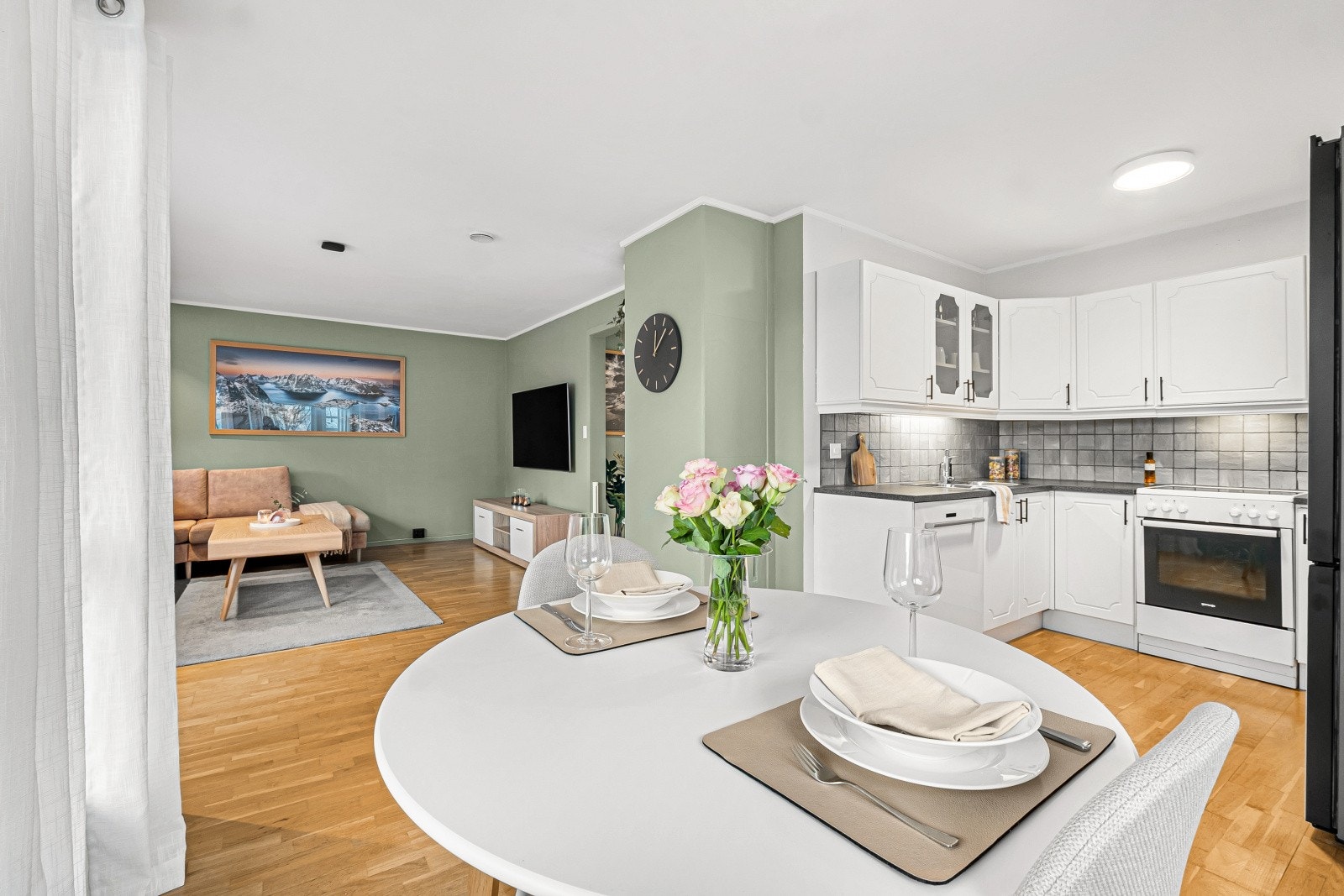 DNB Eiendom v/Yngve Holand har gleden av å presentere Prestmarkveien 145! Galleribilde