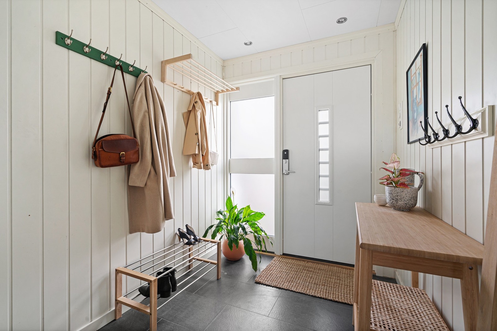 Lys og innbydende entré. Galleribilde