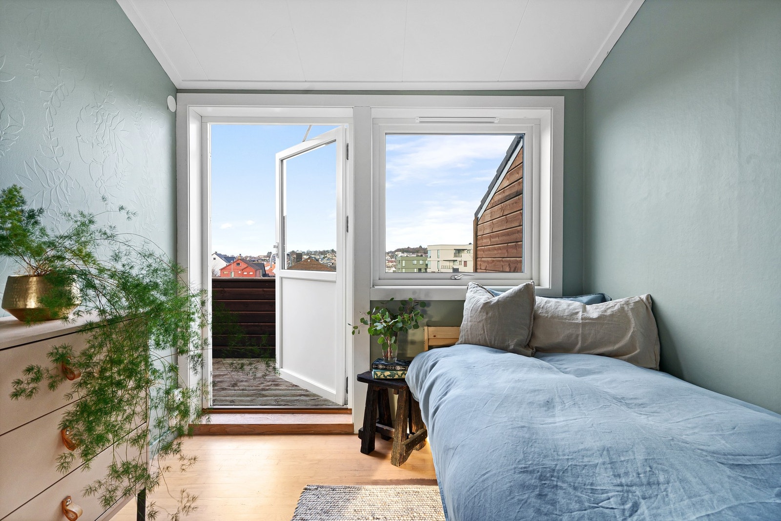 Soverommet har direkte utgang til balkong. Galleribilde