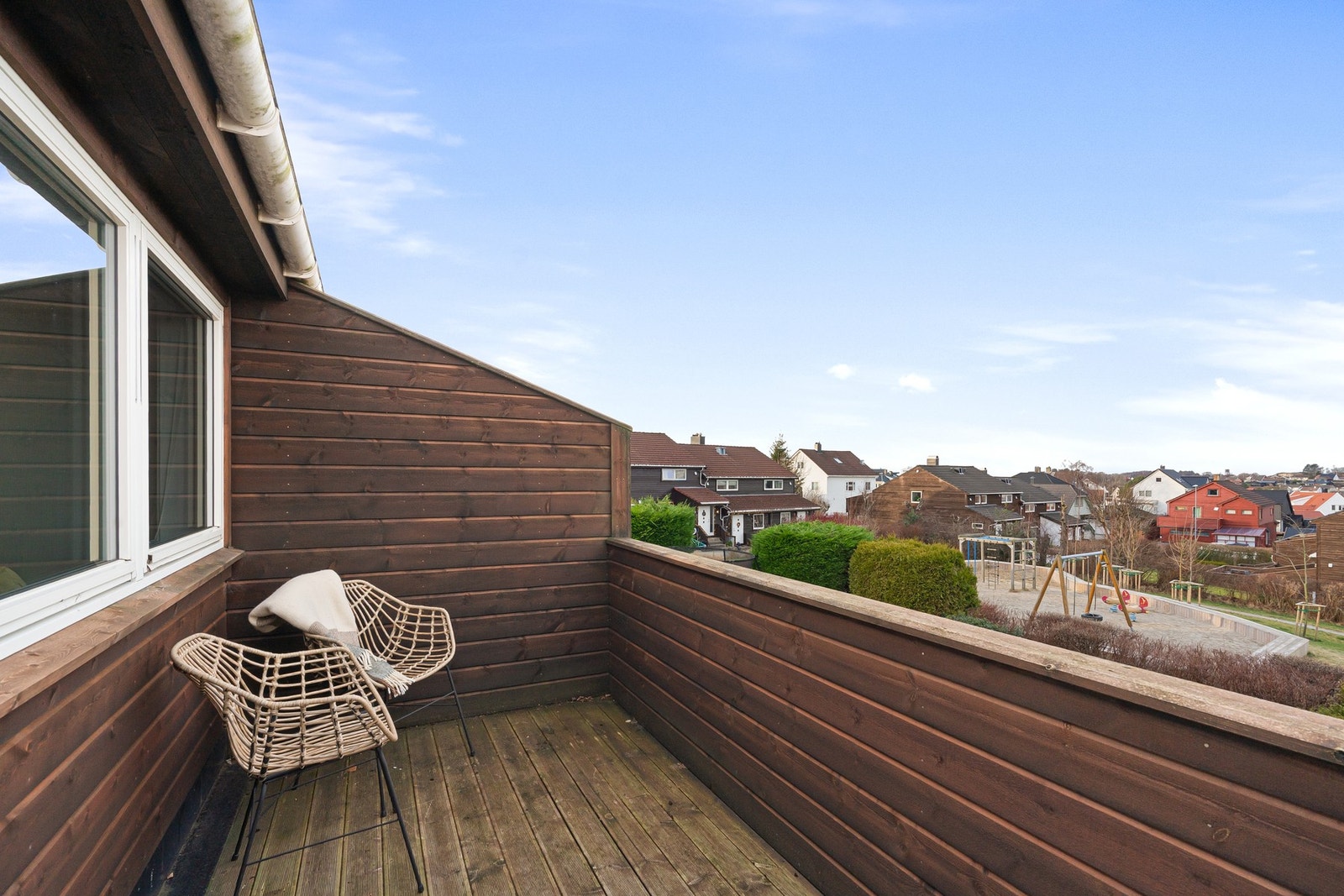 Balkong på 9 kvm med kveldssol. Galleribilde