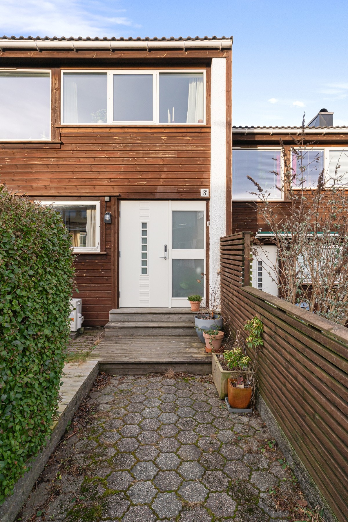 Inngangsparti. Galleribilde