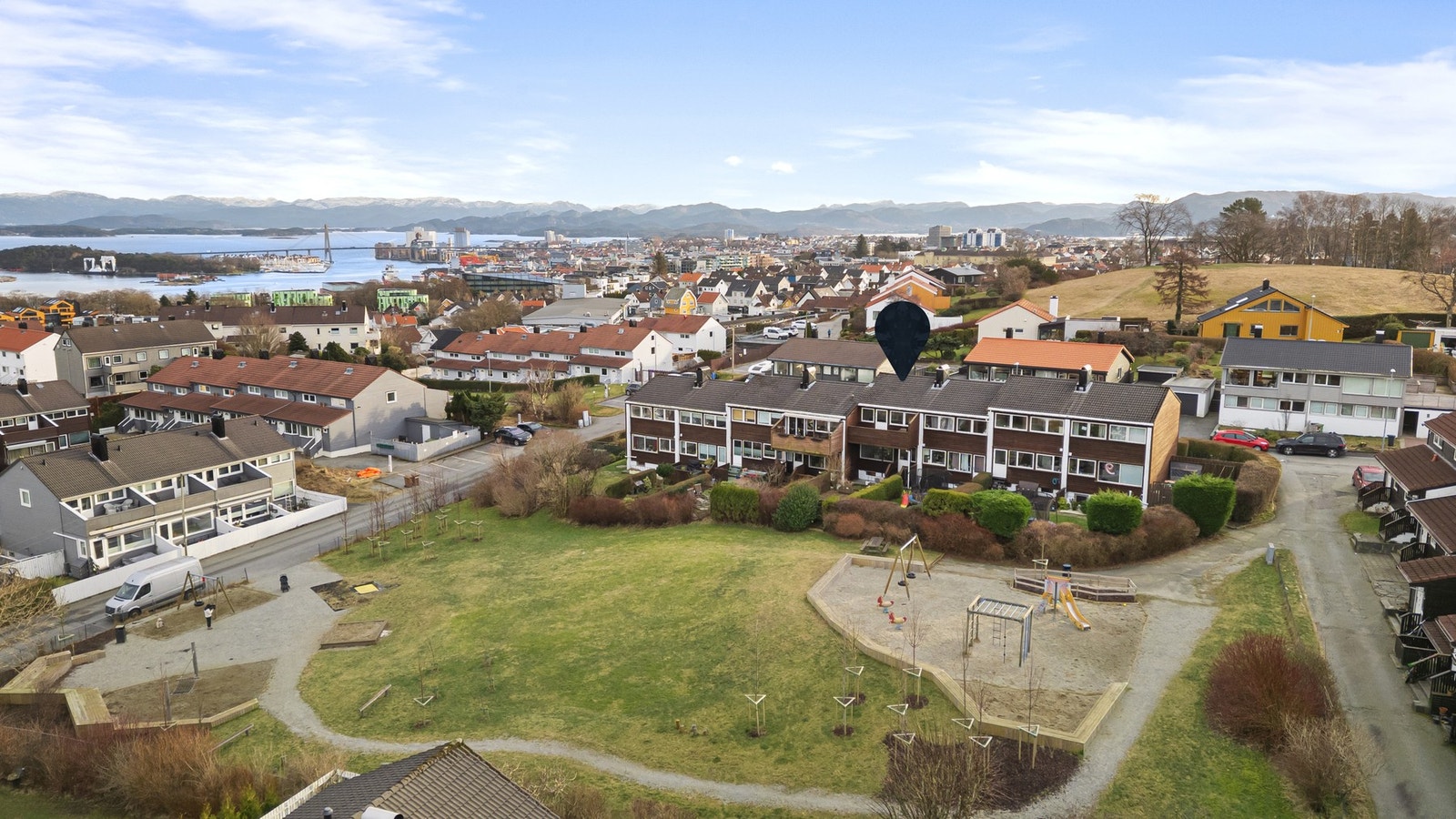 Bjørkeveien 3A presenteres av EIE eiendomsmegling v/ Torbjørn Lie - Eiendomsmegler MNEF/Salgsleder/Partner | Fotograf Arve Gravdal Galleribilde