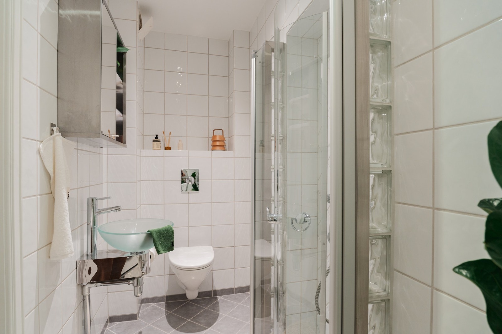 Flott hjørneleilighet med delikat bad. Galleribilde