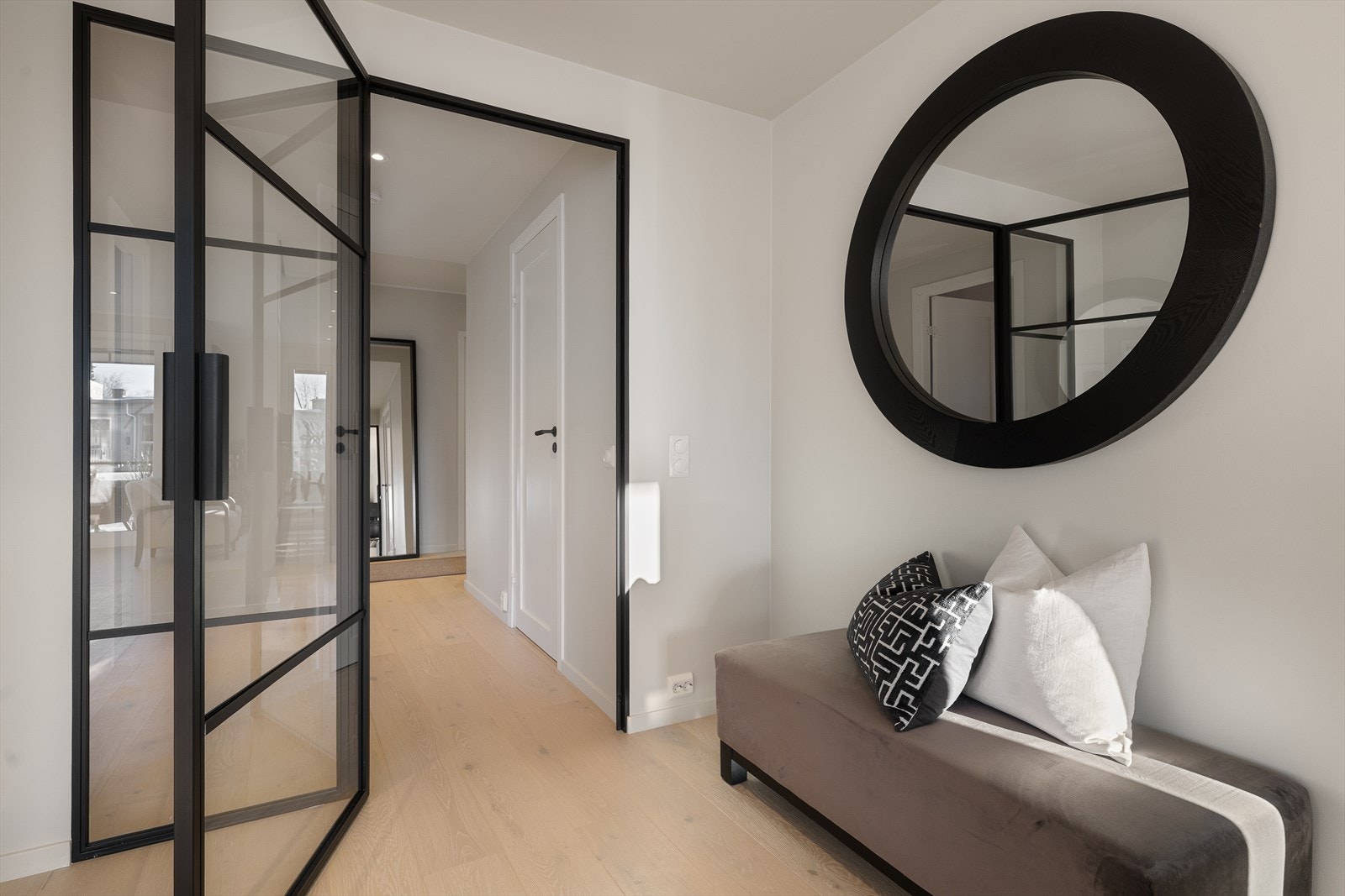 Lekker smijernsdør inn til stue Galleribilde