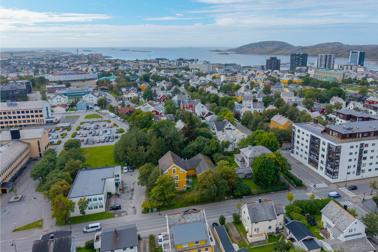 Eiendommen ligger fint plassert i Bodøs fineste villastrøk Galleribilde