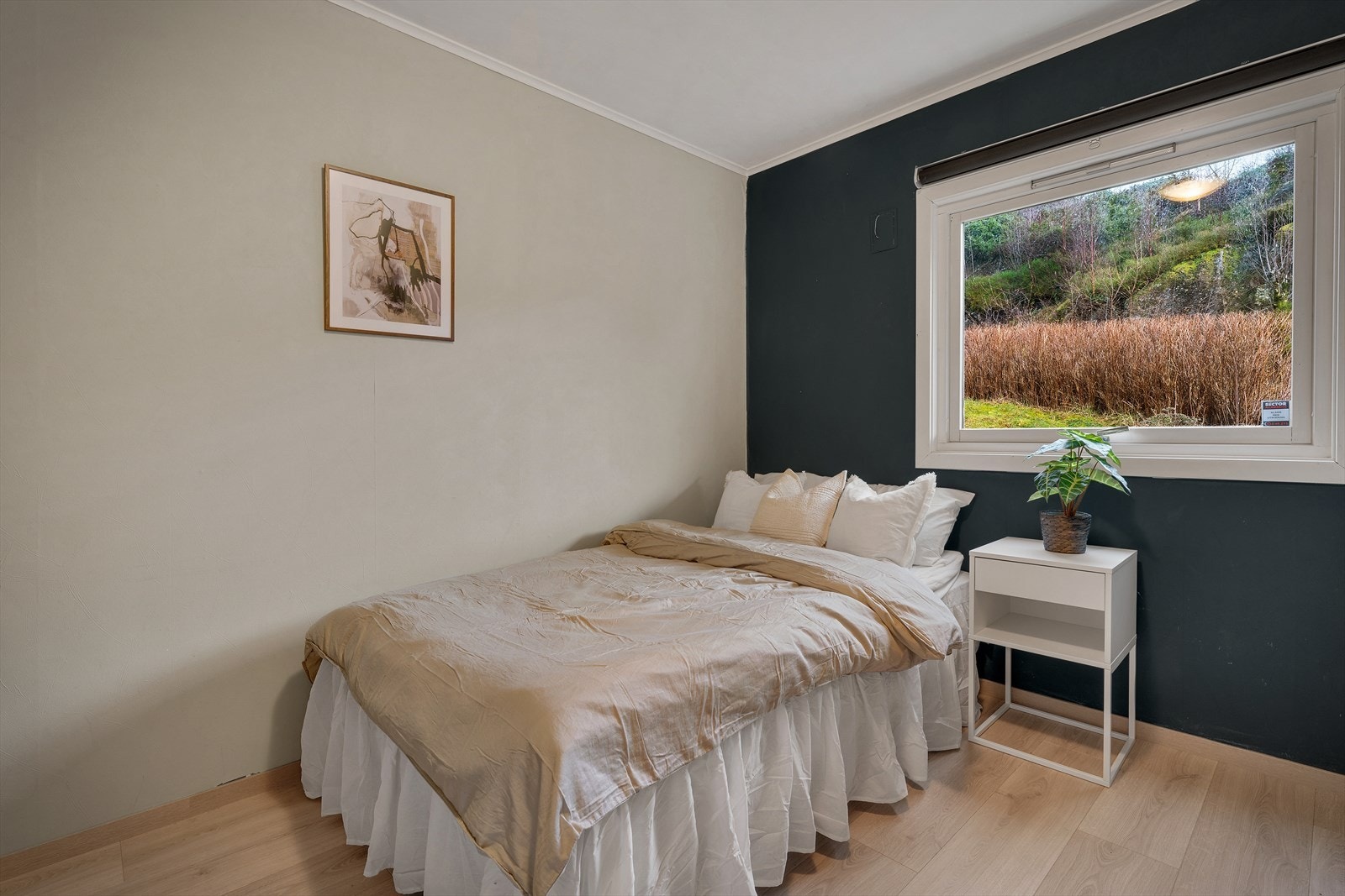 - Det andre soverommet i etasjen måler 8,8 m² - Galleribilde