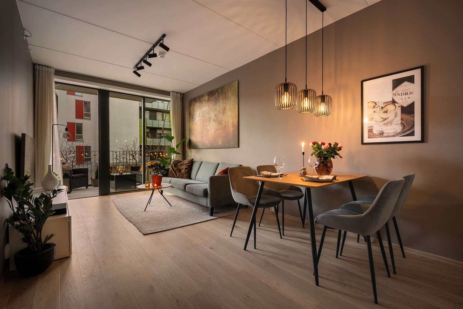 Krogsveen v/Sindre Nyhus har gleden av å presentere denne flotte og moderne 2-roms leiligheten. Galleribilde