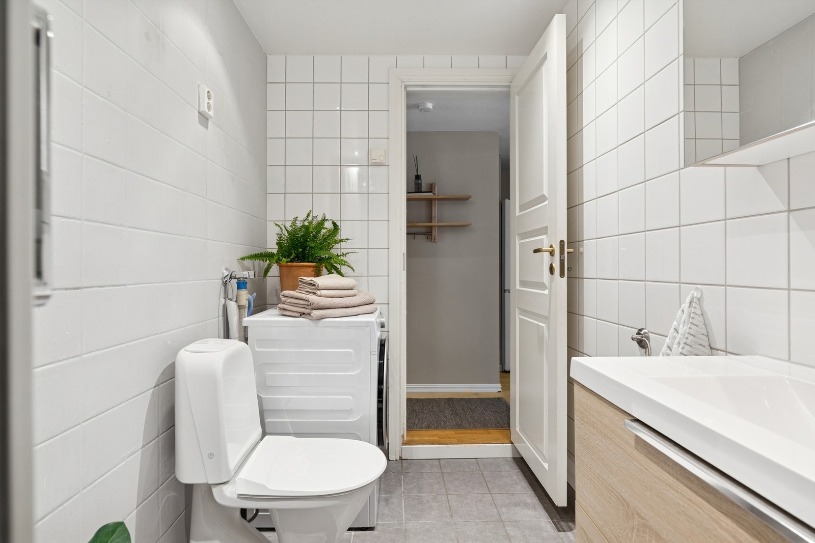 Flislagt baderom med gulvvarme. Galleribilde