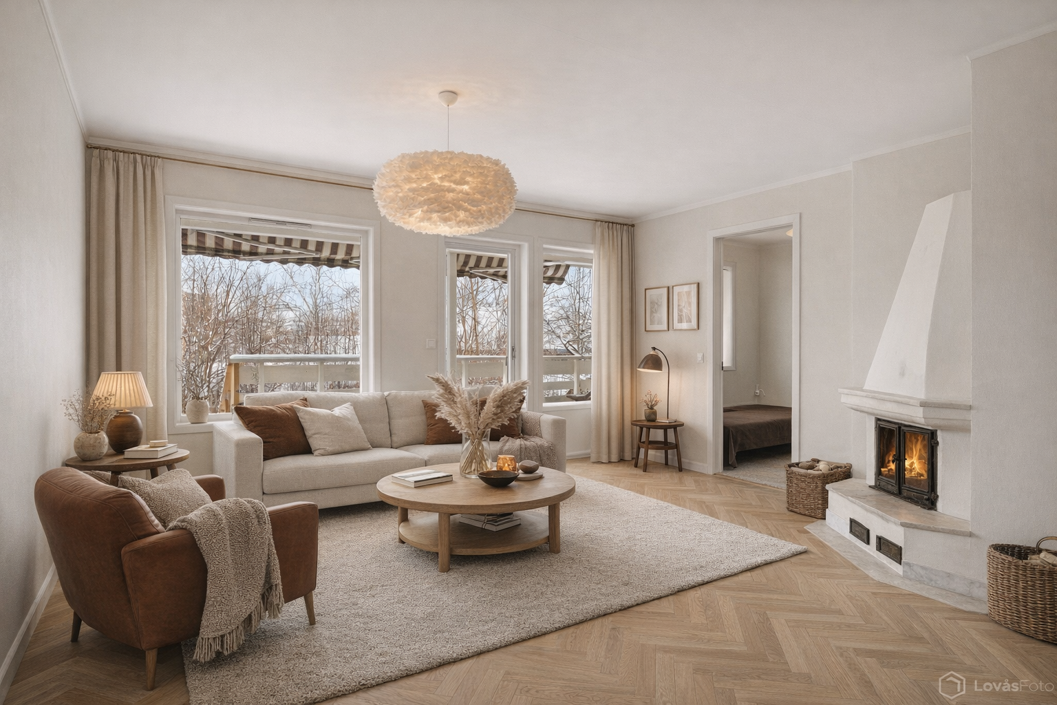 Eksempel på renovert stue. Bildet er digitalt stylet og renovert, og kun ment som inspirasjon. Avvik på størrelsesforhold og annet kan forekomme. Galleribilde