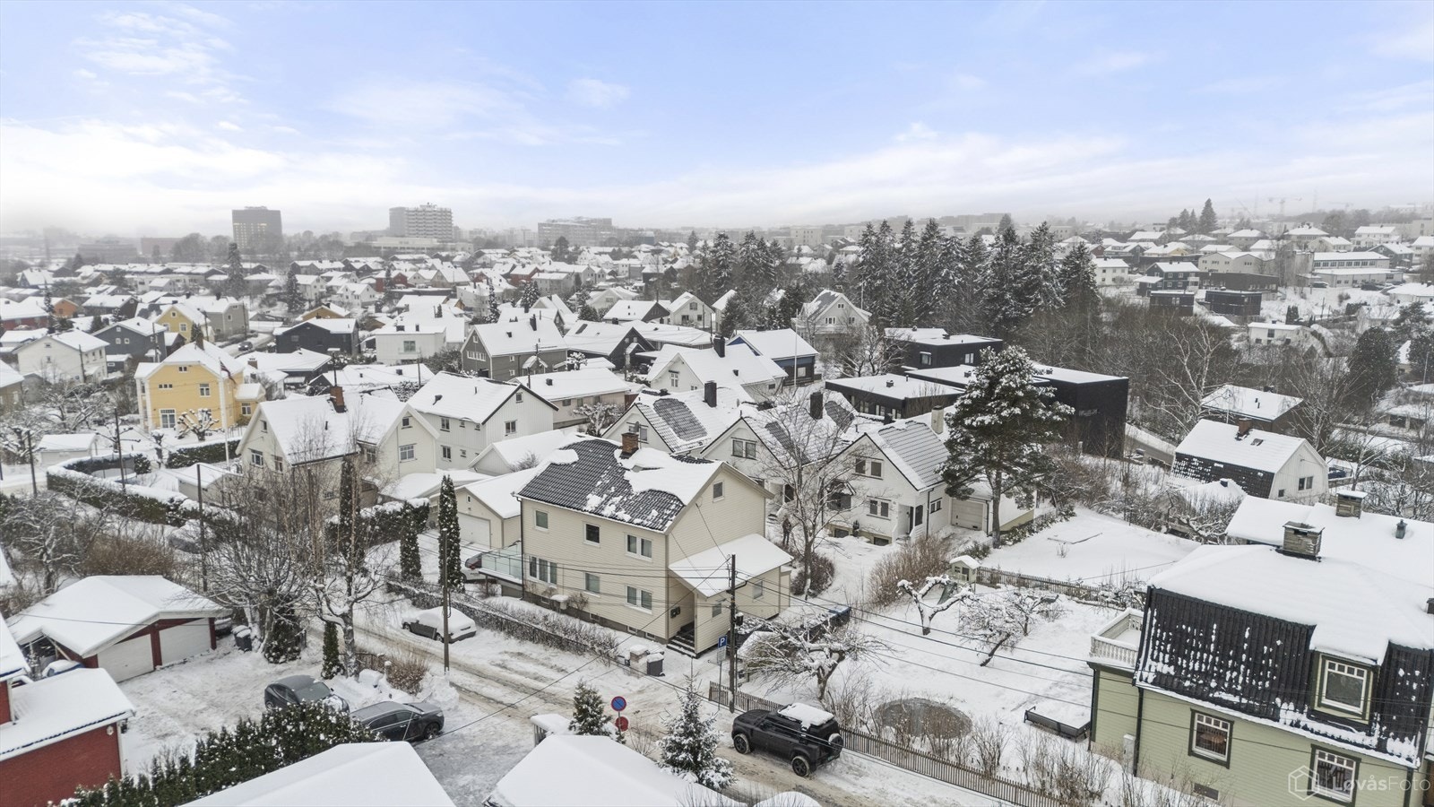 Både for stundenter og familier er dette en bolig i et fint og trygt område. Galleribilde