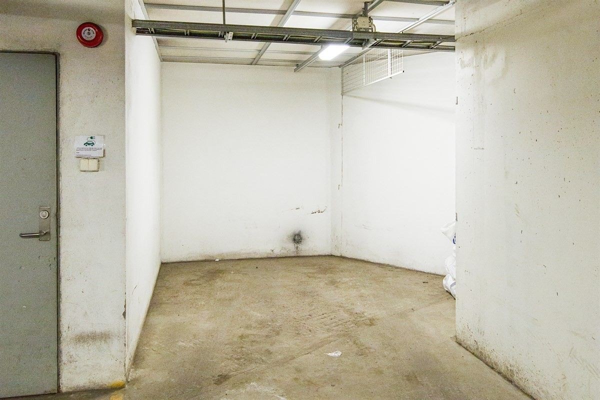 Garasjeplass som kan leies. Heisadkomst. Galleribilde