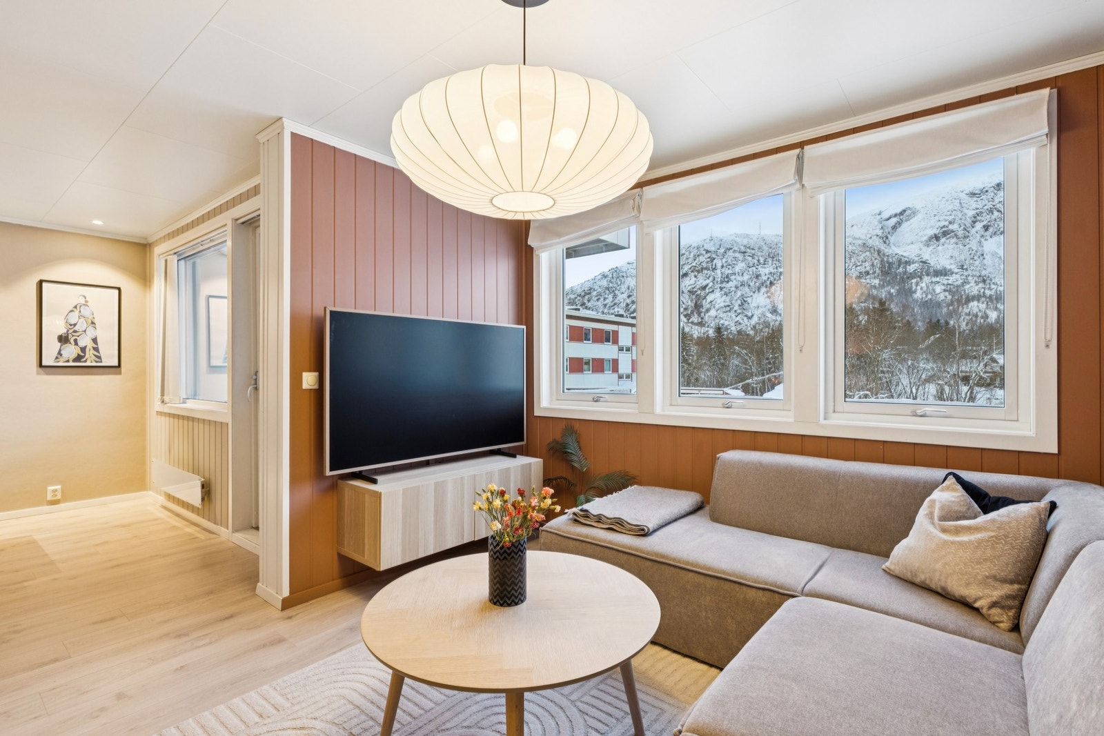 Vinduene i blokka ble sist byttet i 2016. Øvrig vedlikehold har til nå vært tatt løpende iht. vedlikeholdsplanen. Galleribilde