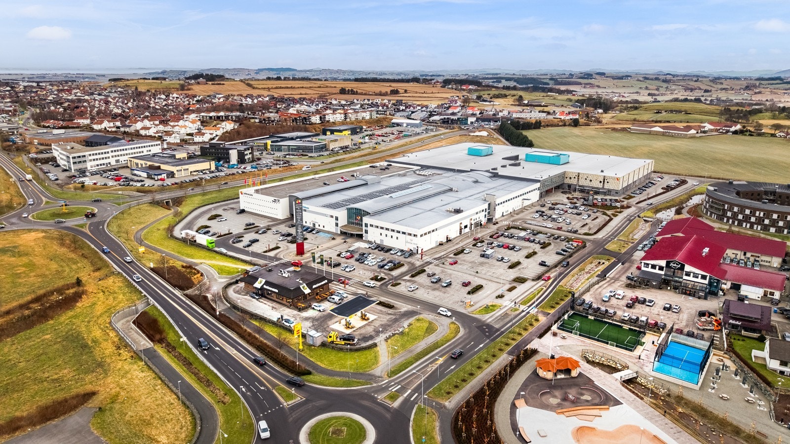 Jærhagen kjøpesenter er også i gåavstand fra leiligheten Galleribilde