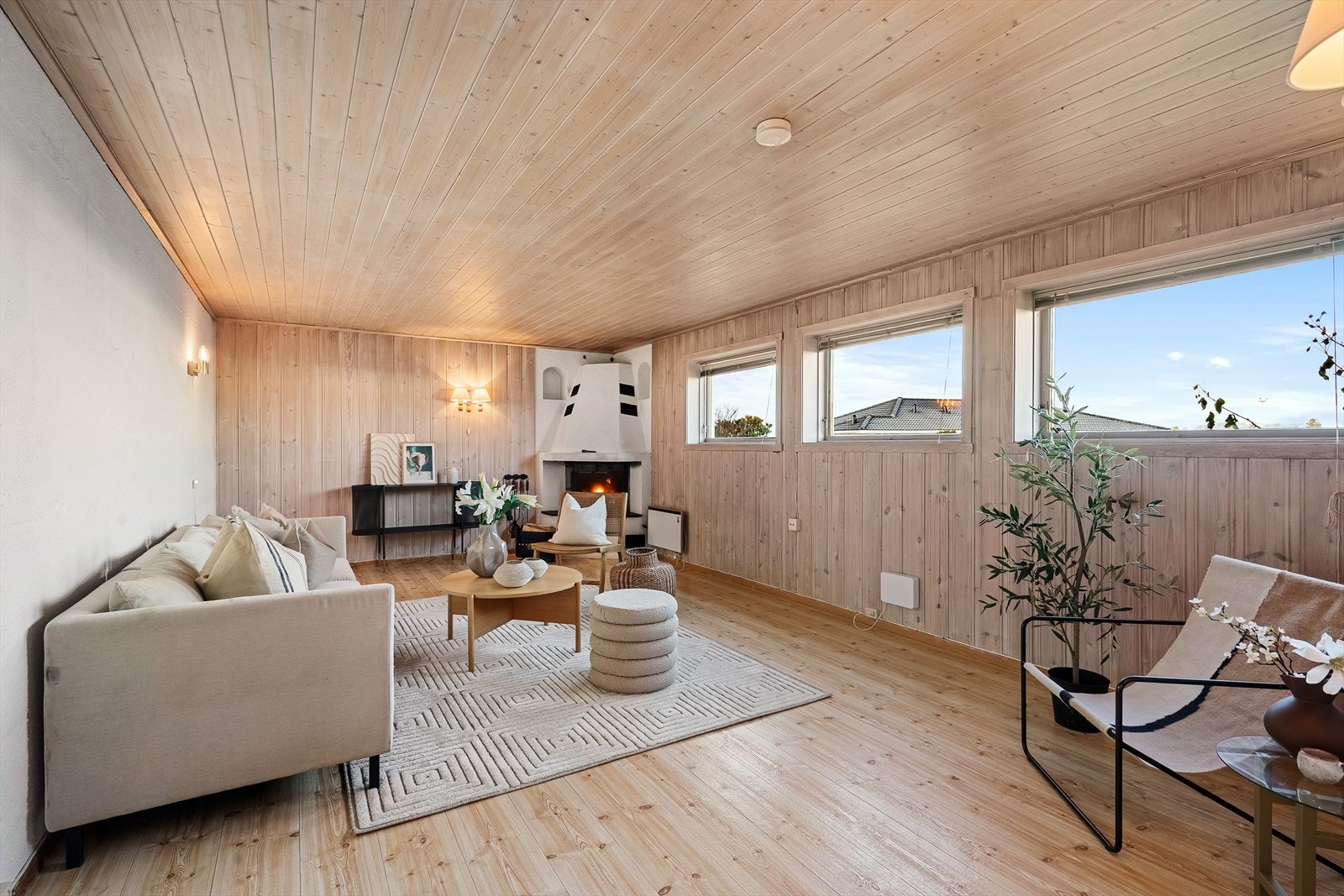 Rommet kan brukes som TV-stue, kjellerstue eller hobbyrom. (ikke godkjent) Galleribilde