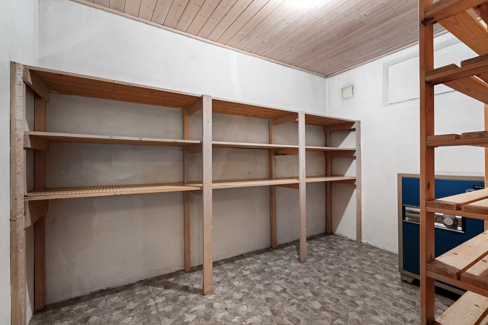 Bod i underetasje. Galleribilde