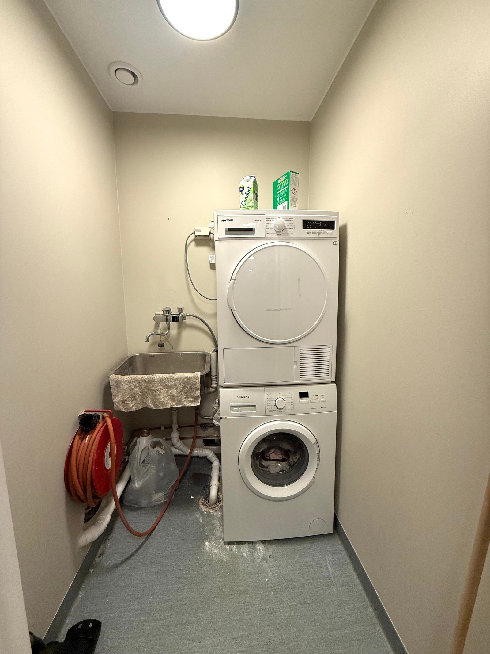 Felles vaskeri i felles entré. Galleribilde