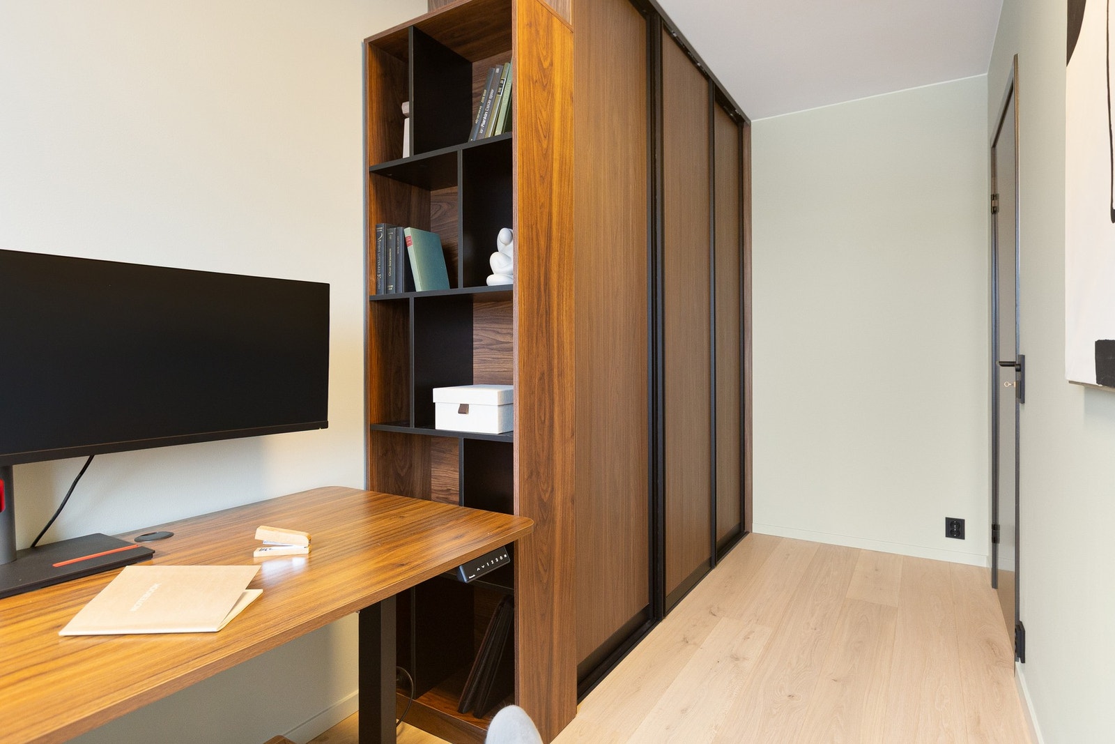 Det er varmefolie i gang, stue/kjøkken og alle soverom Galleribilde