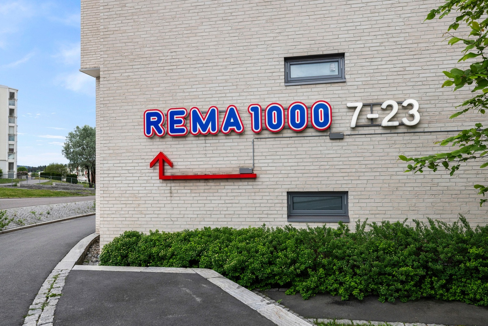 Dagligvarehandelen kan gjøres på blant annet Rema 1000 i samme bygg Galleribilde