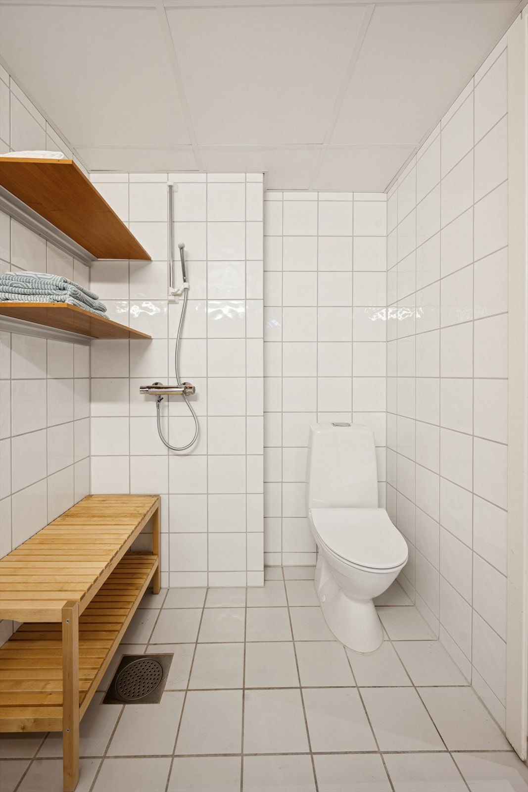 Tidløs utførelse med funksjonell planløsning og gode oppbevaringsmuligheter. Galleribilde