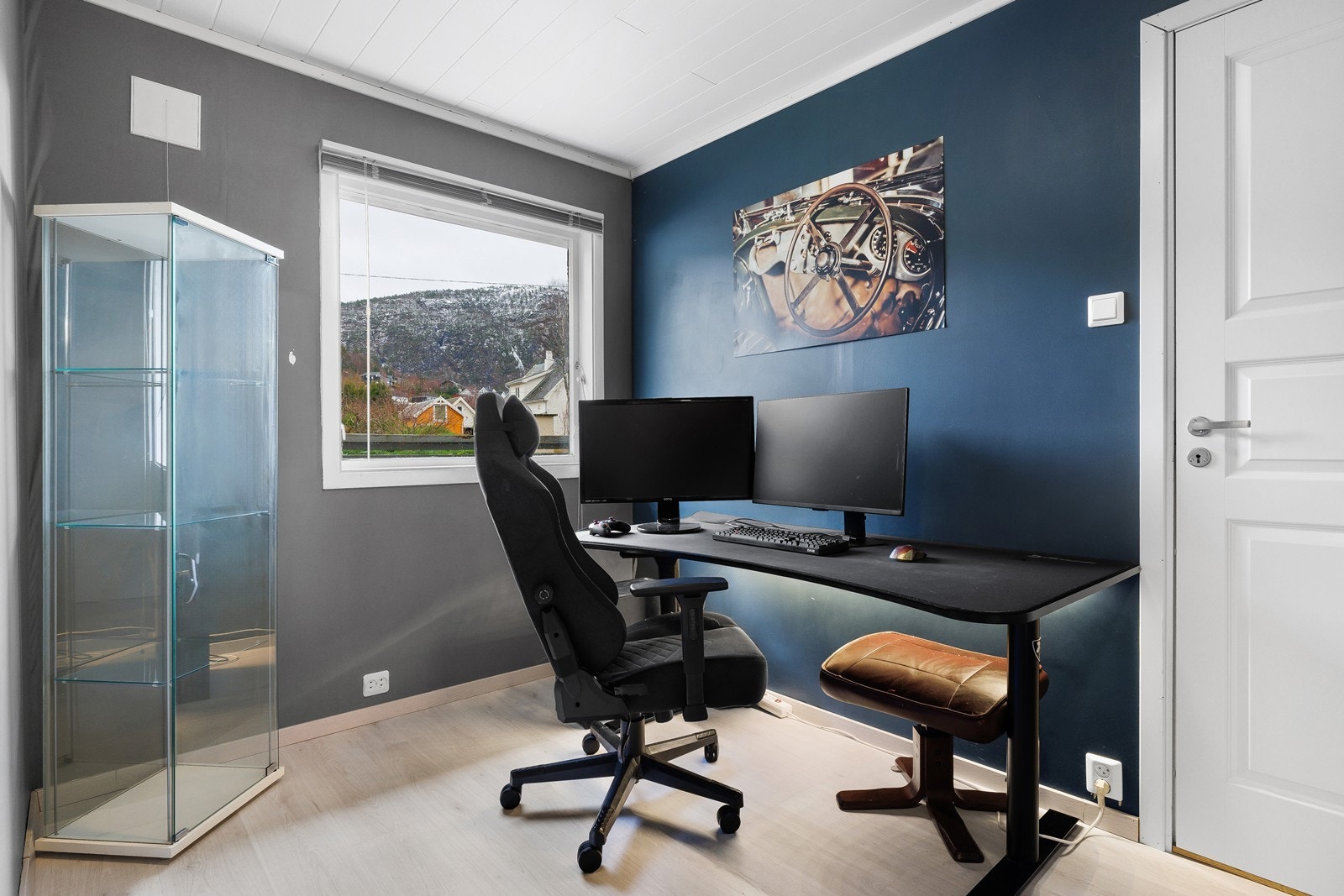 Perfekt som hjemmekontor eller gjesterom. Galleribilde