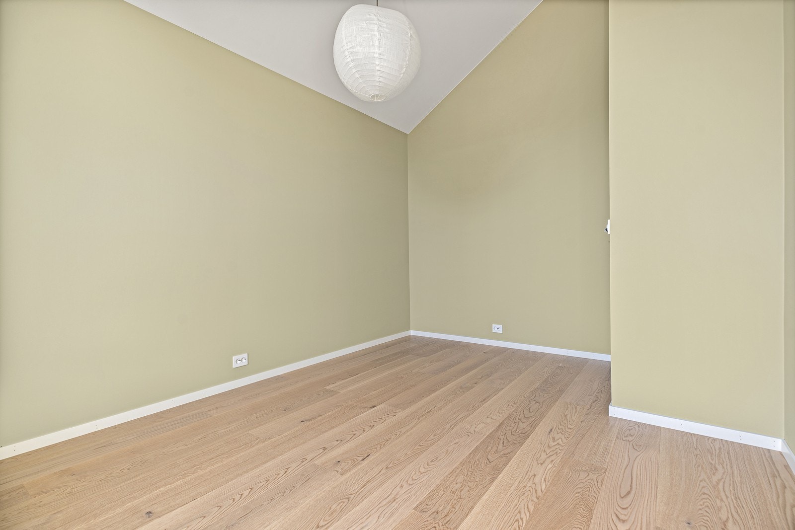 Soverom 2 - ekstra takhøyde! Galleribilde