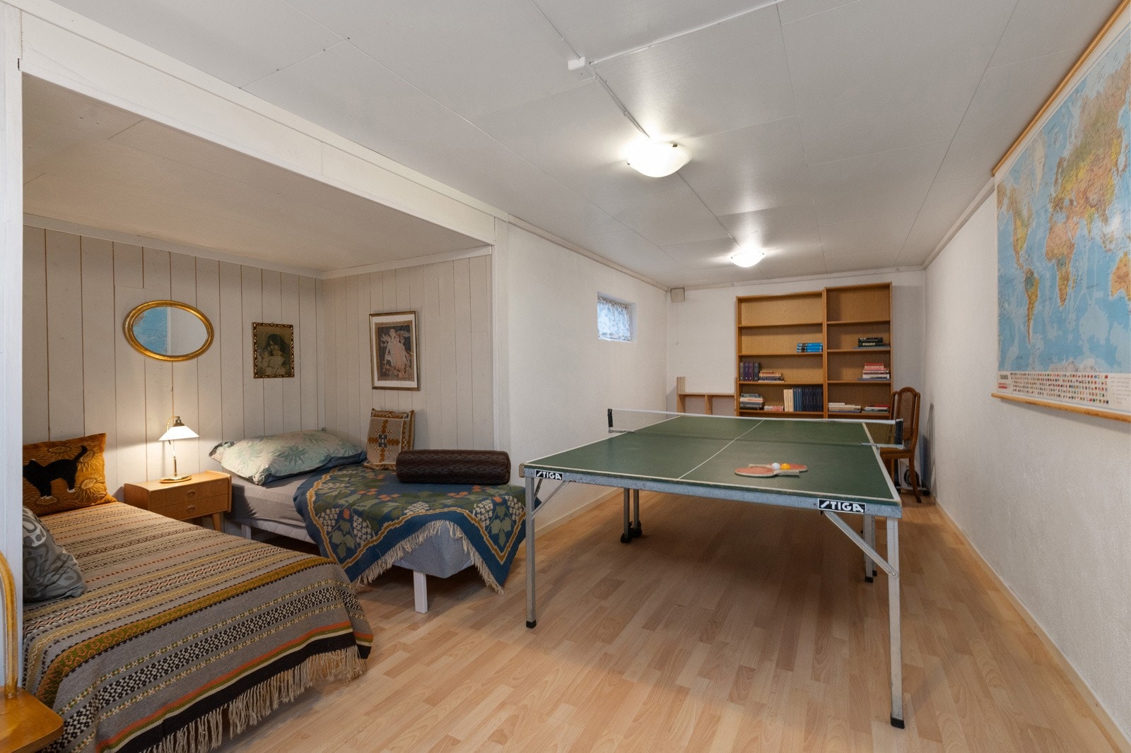 I kjelleretasje er det innredet hobbyrom med flere bruksmuligheter Galleribilde