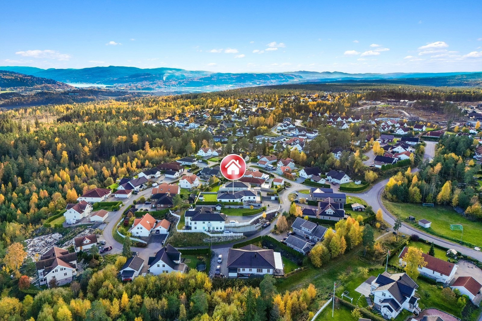 Ormåsen er et tettsted i Vestfossen, som er i sterk vekst og har blitt et ettertraktet boligområde. Galleribilde