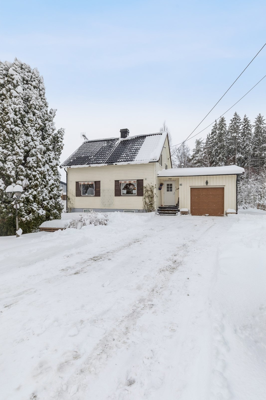 Beliggenheten er landlig, men med nærhet til de fleste bymessige fasiliteter. Galleribilde