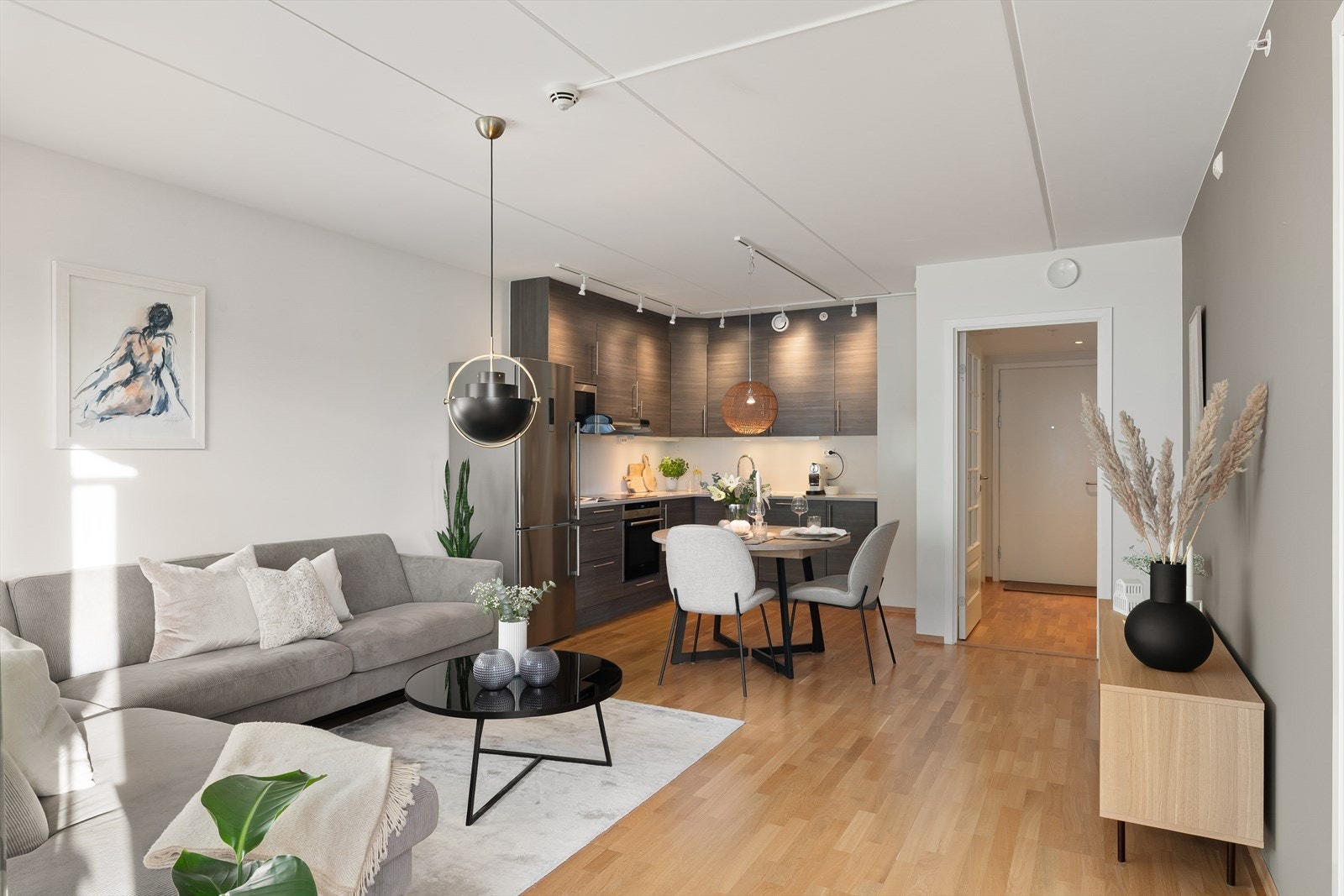 EiendomsMegler 1 v/Sindre Kjøll Kristensen presenterer Gjerdehagen 60! Galleribilde