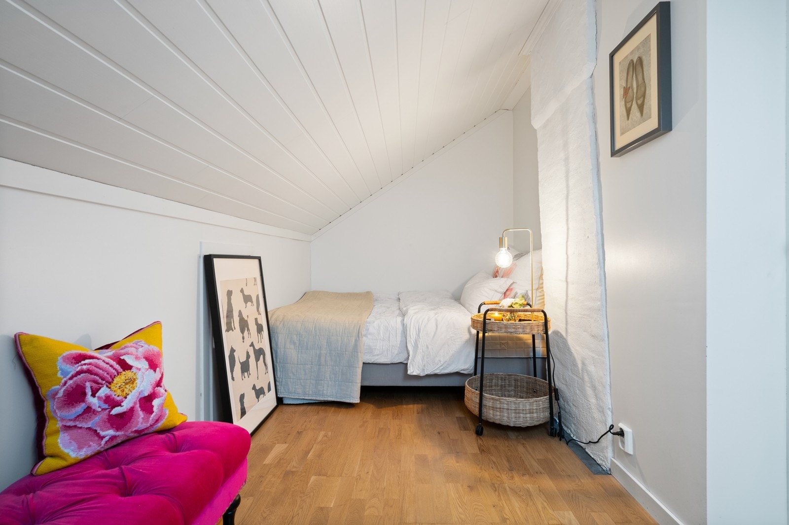 Det andre innredete rommet på loftet. Rommet er ikke godkjent for varig opphold. Galleribilde