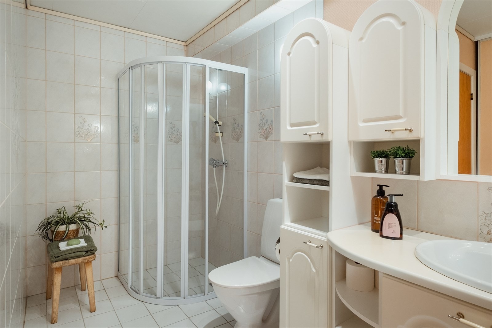 - Helfliset bad som måler 7,5m² - Galleribilde