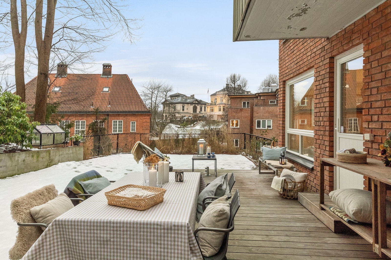 Ny platting i Kebony treverk 30m2, bygget i to omganger (2021 og 2024). Galleribilde