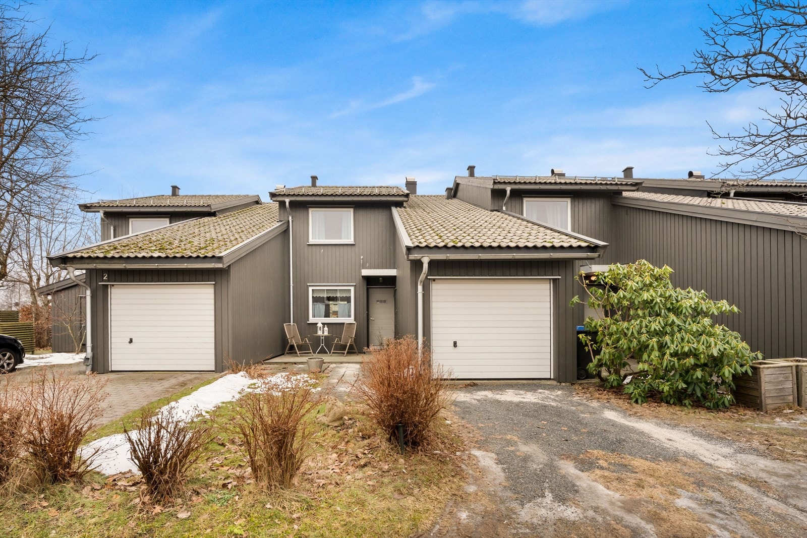 Boligen har en sentral og familievennlig beliggenhet i et etablert boligområde. Galleribilde