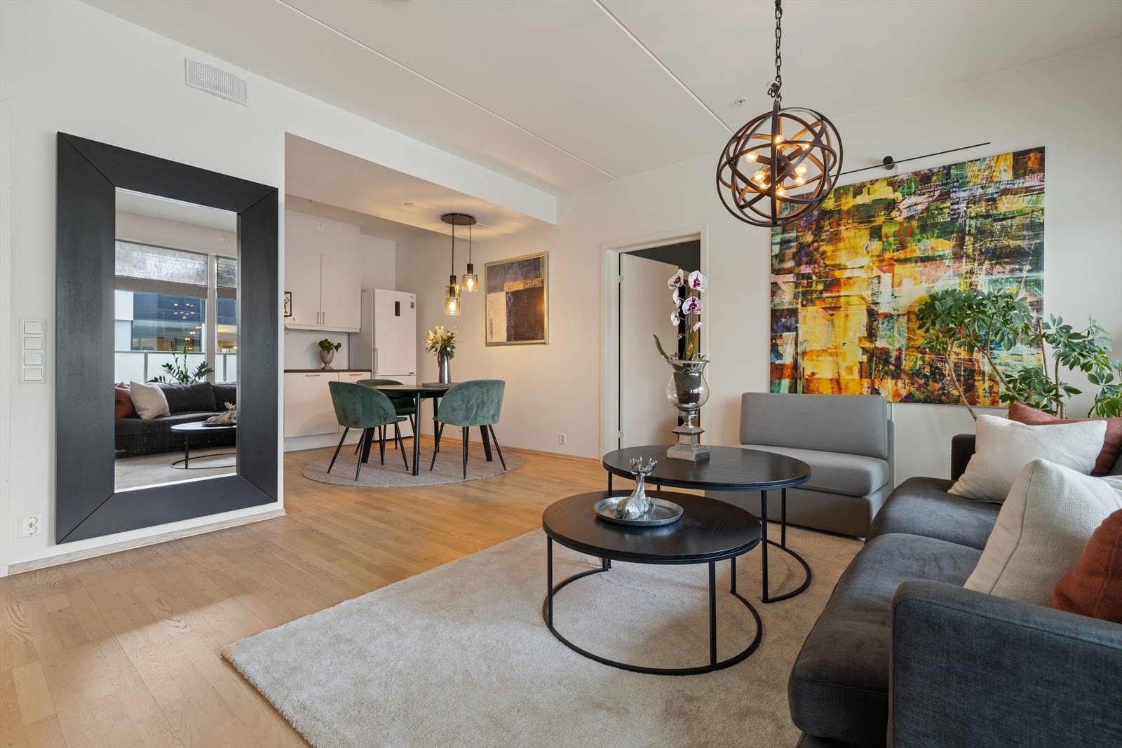 Velkommen til Gjerdrumsgata 25 - En nyere og pen 3-roms selveierleilighet med supersentral beliggenhet, stor balkong og heisadkomst! Galleribilde